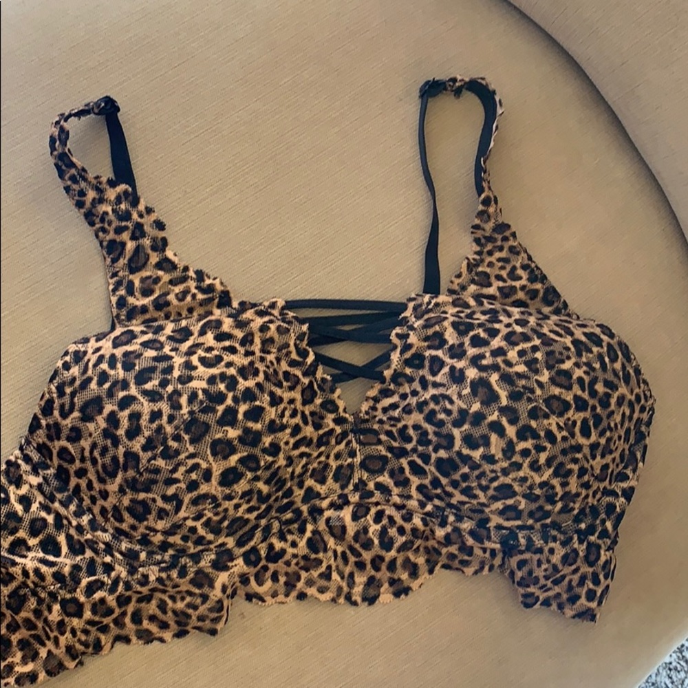 Victoria’s Secret pink bra